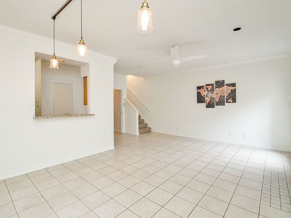 3800 Tanglewilde Street 109, Houston TX 77063