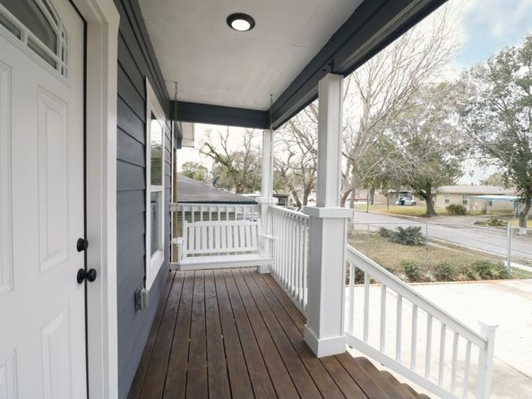 6150 Ridgeway Drive, Houston TX 77033