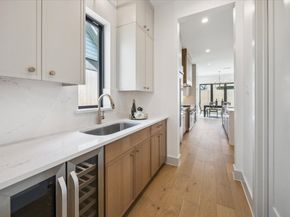 1341 Candlelight Lane, Houston TX 77018