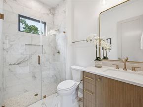 1341 Candlelight Lane, Houston TX 77018