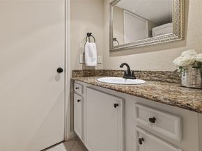 11550 Chimney Rock Road 330, Houston TX 77035