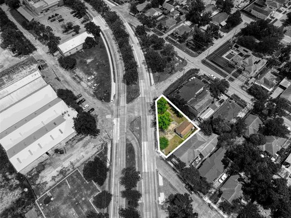 434 N Hutcheson Street, Houston TX 77003