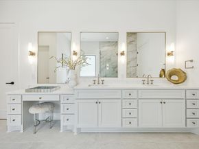 4914 Wigton Drive, Houston TX 77096