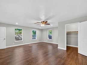 4034 Caplin Street, Houston TX 77026