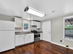 4034 Caplin Street, Houston TX 77026