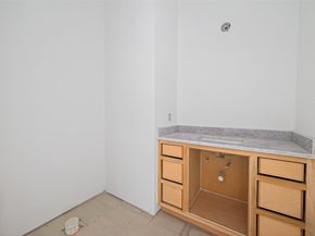 4046 Drummond Street, Houston TX 77025