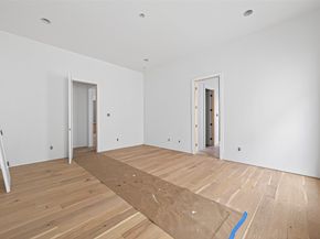 4046 Drummond Street, Houston TX 77025