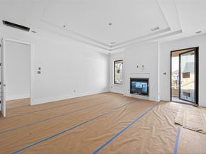 4046 Drummond Street, Houston TX 77025