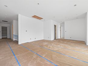 4046 Drummond Street, Houston TX 77025