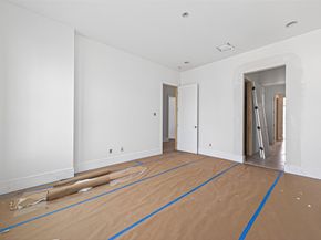 4046 Drummond Street, Houston TX 77025