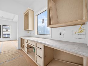 4046 Drummond Street, Houston TX 77025