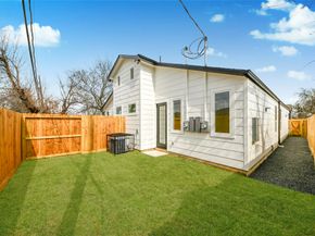 5201 Fairchild Street, Houston TX 77028