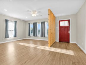 221 Carrell Street, Tomball TX 77375