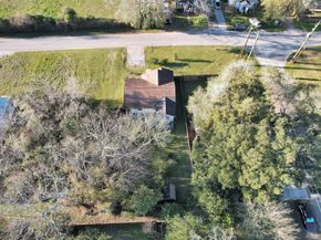 221 Carrell Street, Tomball TX 77375