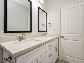 8336 Fountain Street, Houston TX 77051