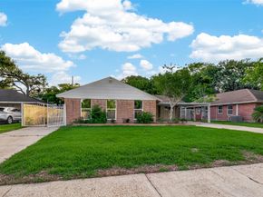 11206 Huggins Drive, Houston TX 77035