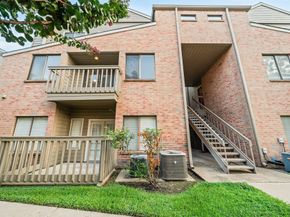 2023 Gentryside Drive 204, Houston TX 77077