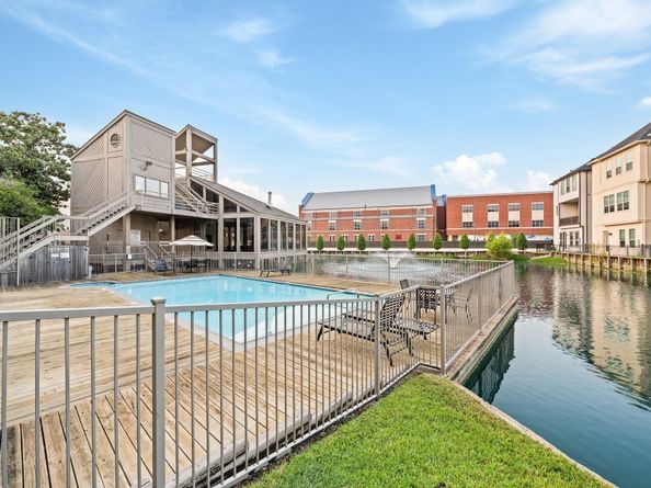 2023 Gentryside Drive 204, Houston TX 77077