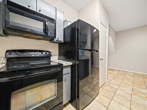 2023 Gentryside Drive 204, Houston TX 77077