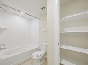 2700 Revere St 142, Houston TX 77098