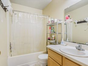 8052 Golf Green Circle, Houston TX 77036