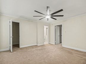 2125 Winrock Boulevard 38, Houston TX 77057