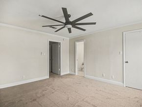 2125 Winrock Boulevard 38, Houston TX 77057