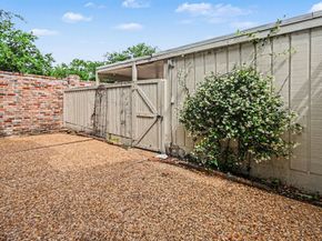 2125 Winrock Boulevard 38, Houston TX 77057