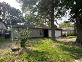 11710 Chadbrook Lane, Houston TX 77099