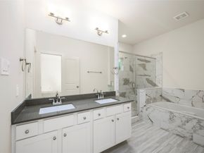 9448 Kerrwood Lane, Houston TX 77080