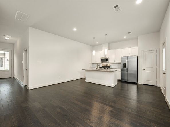 9448 Kerrwood Lane, Houston TX 77080