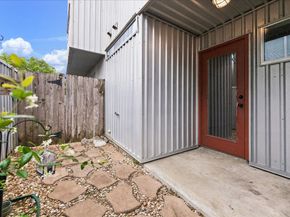 6130 Grand Boulevard, Houston TX 77021