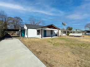 7703 McHenry Street, Houston TX 77087