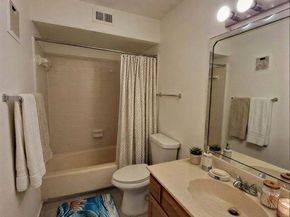 7649 Cambridge Street 7649, Houston TX 77054