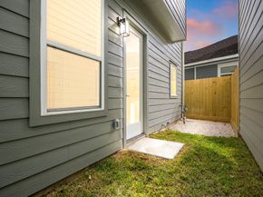 747 Dumble Street, Houston TX 77023