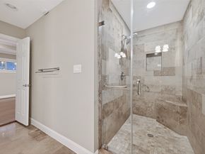 5323 Briarbend Drive, Houston TX 77096