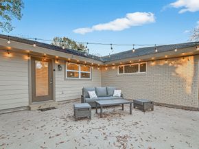 5323 Briarbend Drive, Houston TX 77096