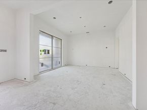 515 W 33rd Street, Houston TX 77018