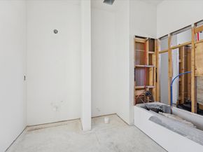 515 W 33rd Street, Houston TX 77018