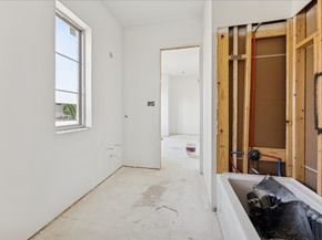 515 W 33rd Street, Houston TX 77018