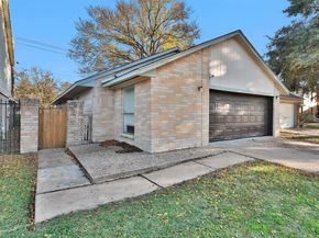 12443 S Rachlin Circle, Houston TX 77071