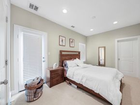 961 Saint Augustine Street, Houston TX 77023