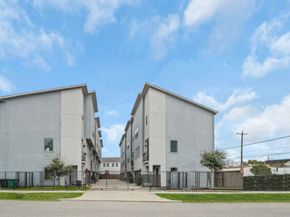 961 Saint Augustine Street, Houston TX 77023