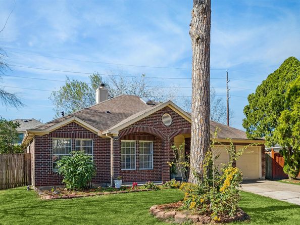 8210 Alabaster Drive, Houston TX 77083