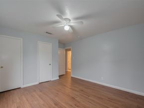 4906 Larkspur Street, Houston TX 77033