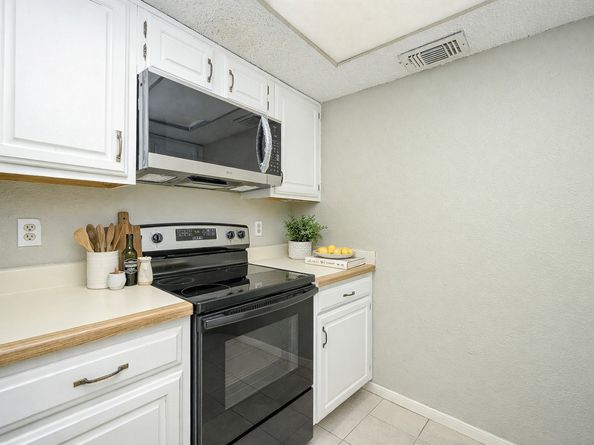 2826 S Bartell Drive 37, Houston TX 77054