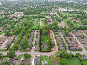 315 E Whitney Street, Houston TX 77022