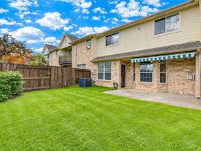 7611 S Linpar Court S, Houston TX 77040