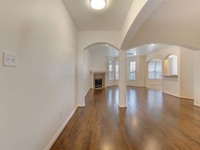 7611 S Linpar Court S, Houston TX 77040