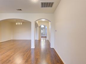 7611 S Linpar Court S, Houston TX 77040